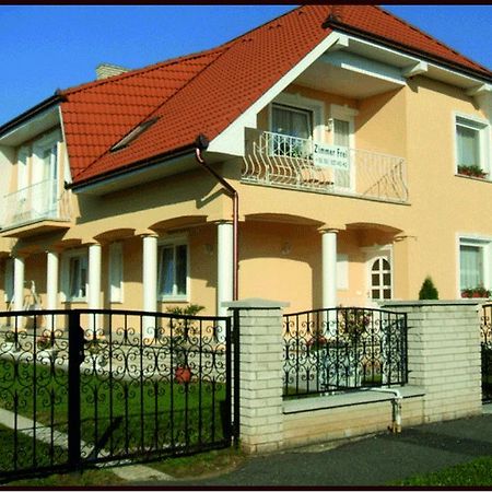 Erika Vendeghaz Hotel Buk Ngoại thất bức ảnh