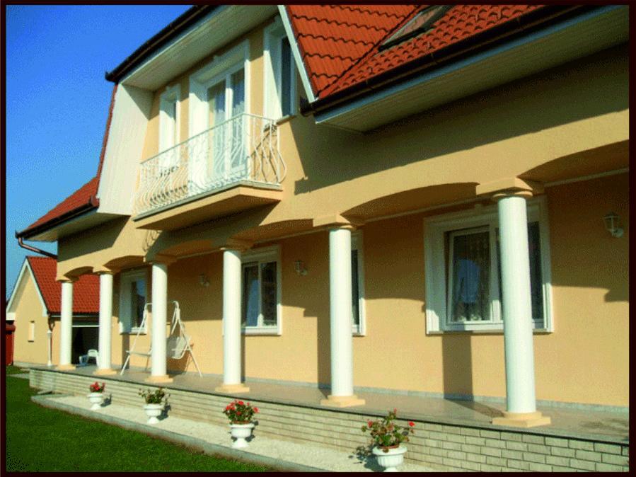 Erika Vendeghaz Hotel Buk Ngoại thất bức ảnh