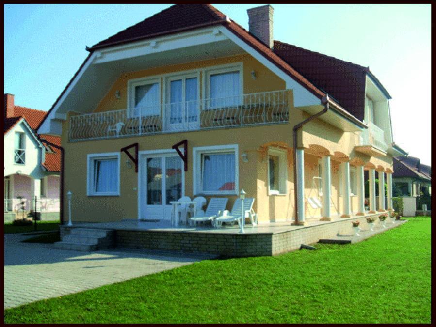 Erika Vendeghaz Hotel Buk Ngoại thất bức ảnh
