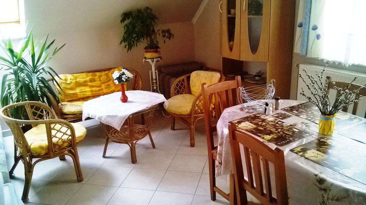 Erika Vendeghaz Hotel Buk Ngoại thất bức ảnh