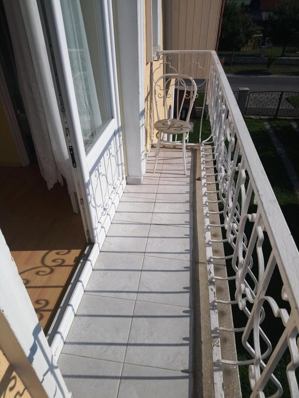 Erika Vendeghaz Hotel Buk Ngoại thất bức ảnh