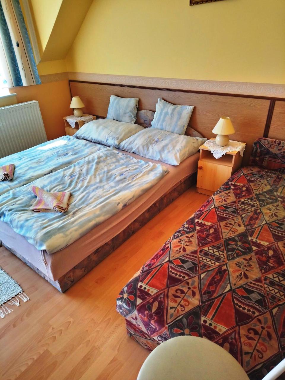 Erika Vendeghaz Hotel Buk Ngoại thất bức ảnh